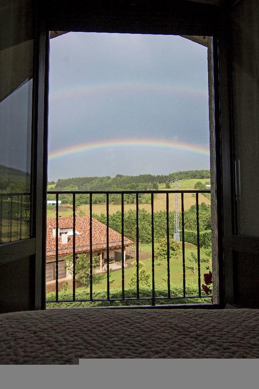 Tolare-Berri Hotel Zestoa Buitenkant foto